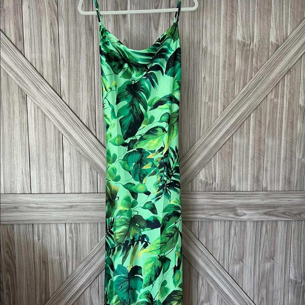 NWOT Party Dress Tropical Princess Polly Long Green Silky Hawaii Large